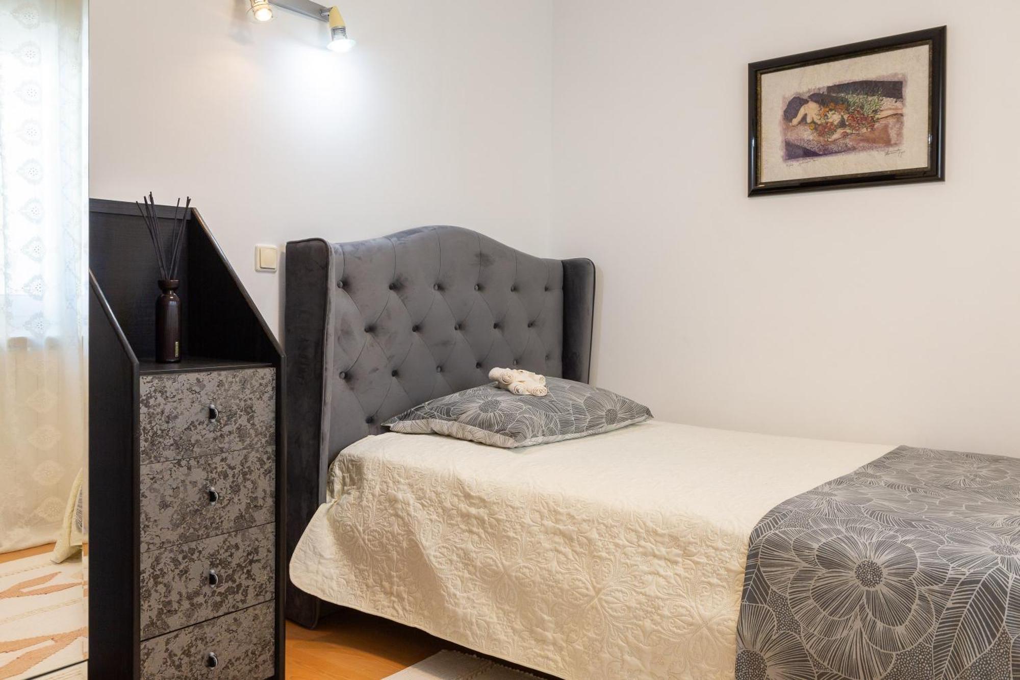 Galatea Apartments - Town Centre With Free Parking Baska Voda Ngoại thất bức ảnh